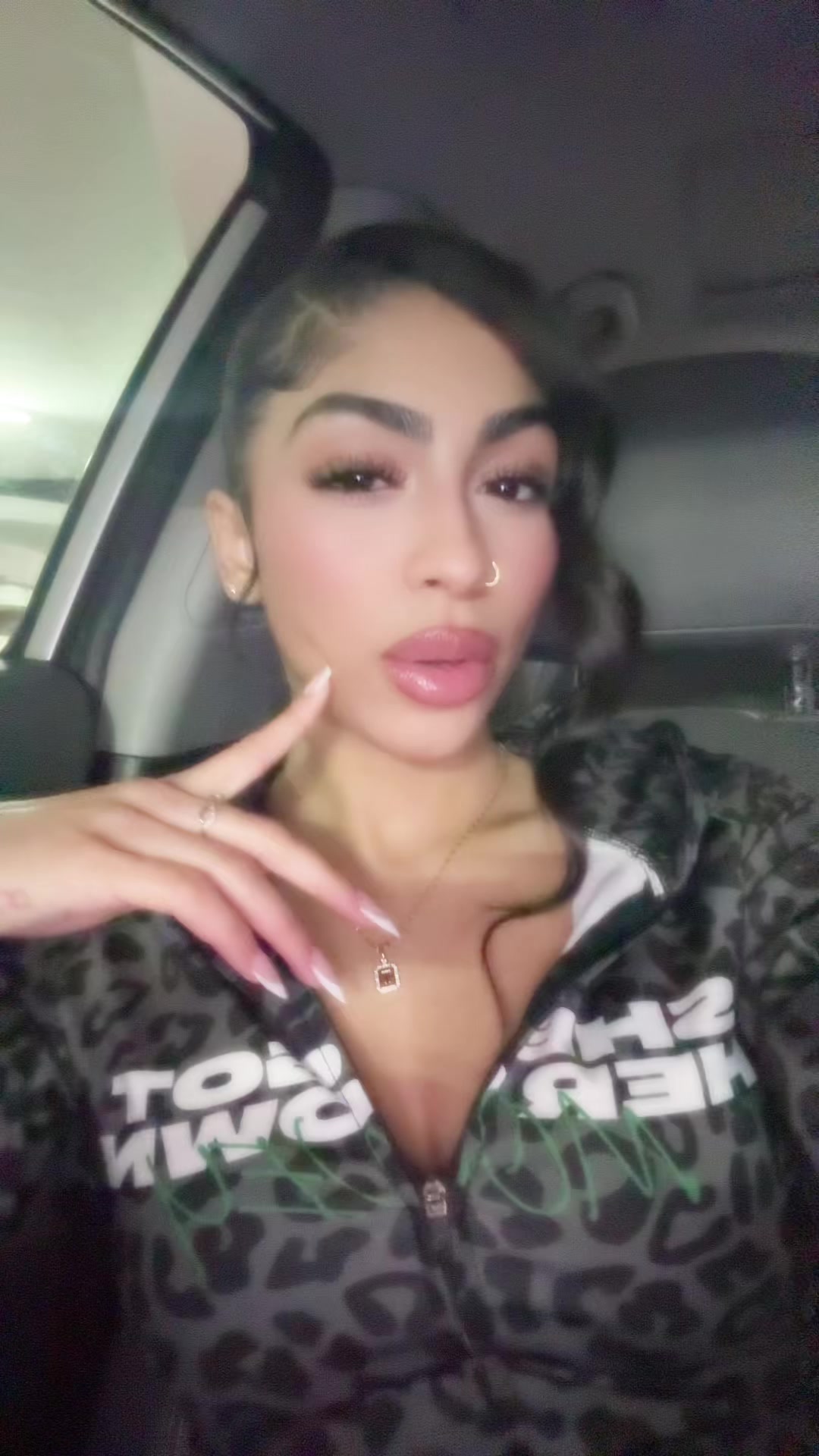 @Niya