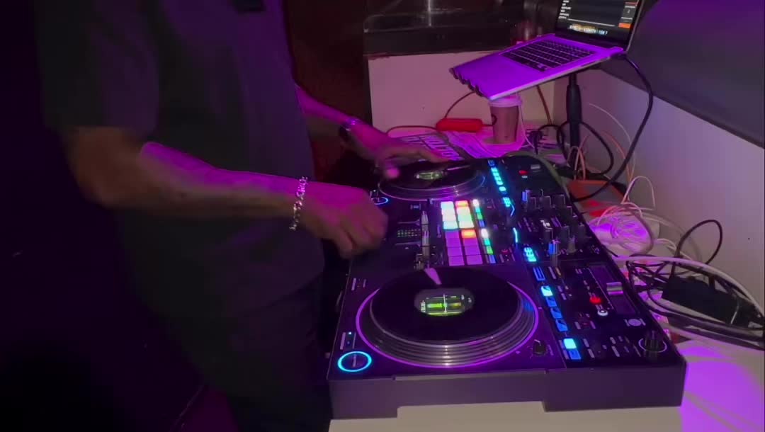 @DJ Lito Bolton