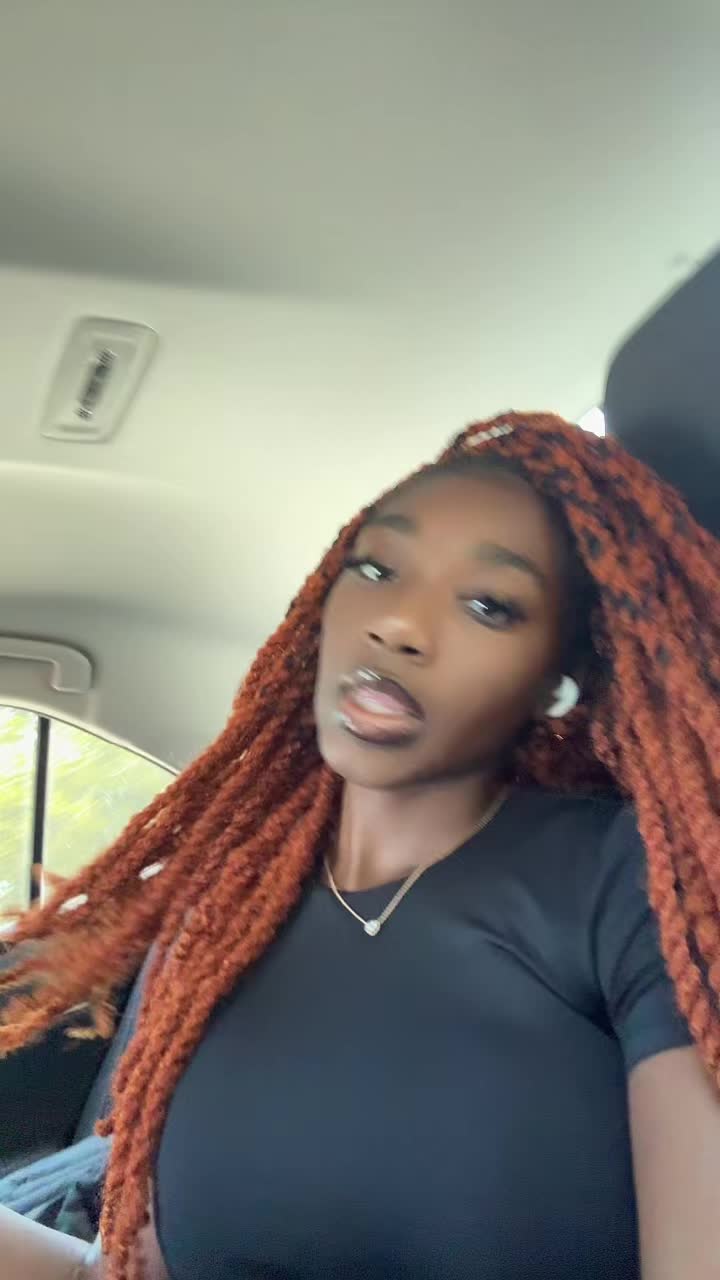@lil_yani_17