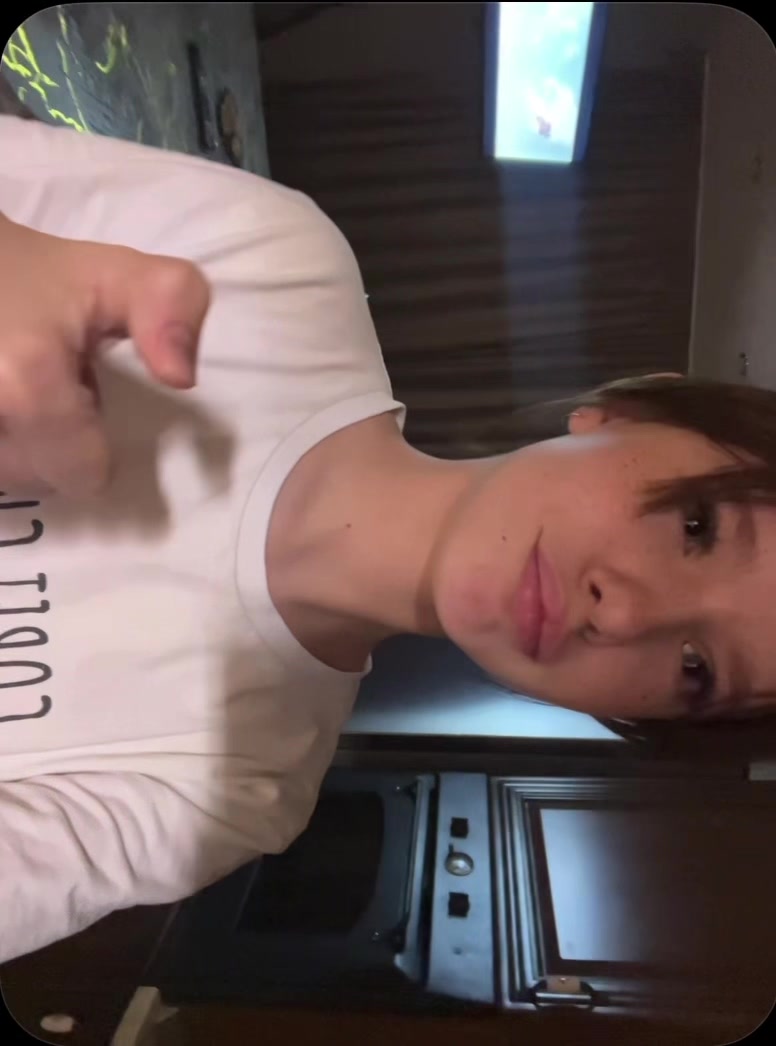 @викусик😻