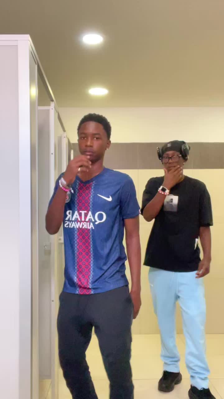 @𝓜𝓪𝓬𝔁𝓮𝓷🔱🤩