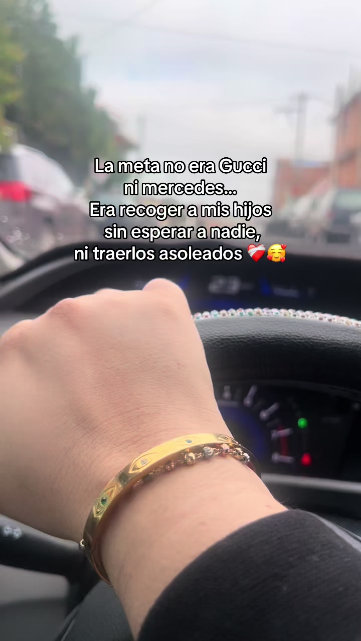 @nicole_zag
