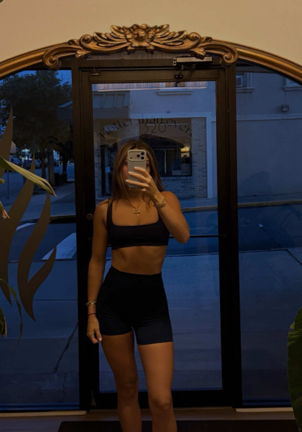 @bella slaaen