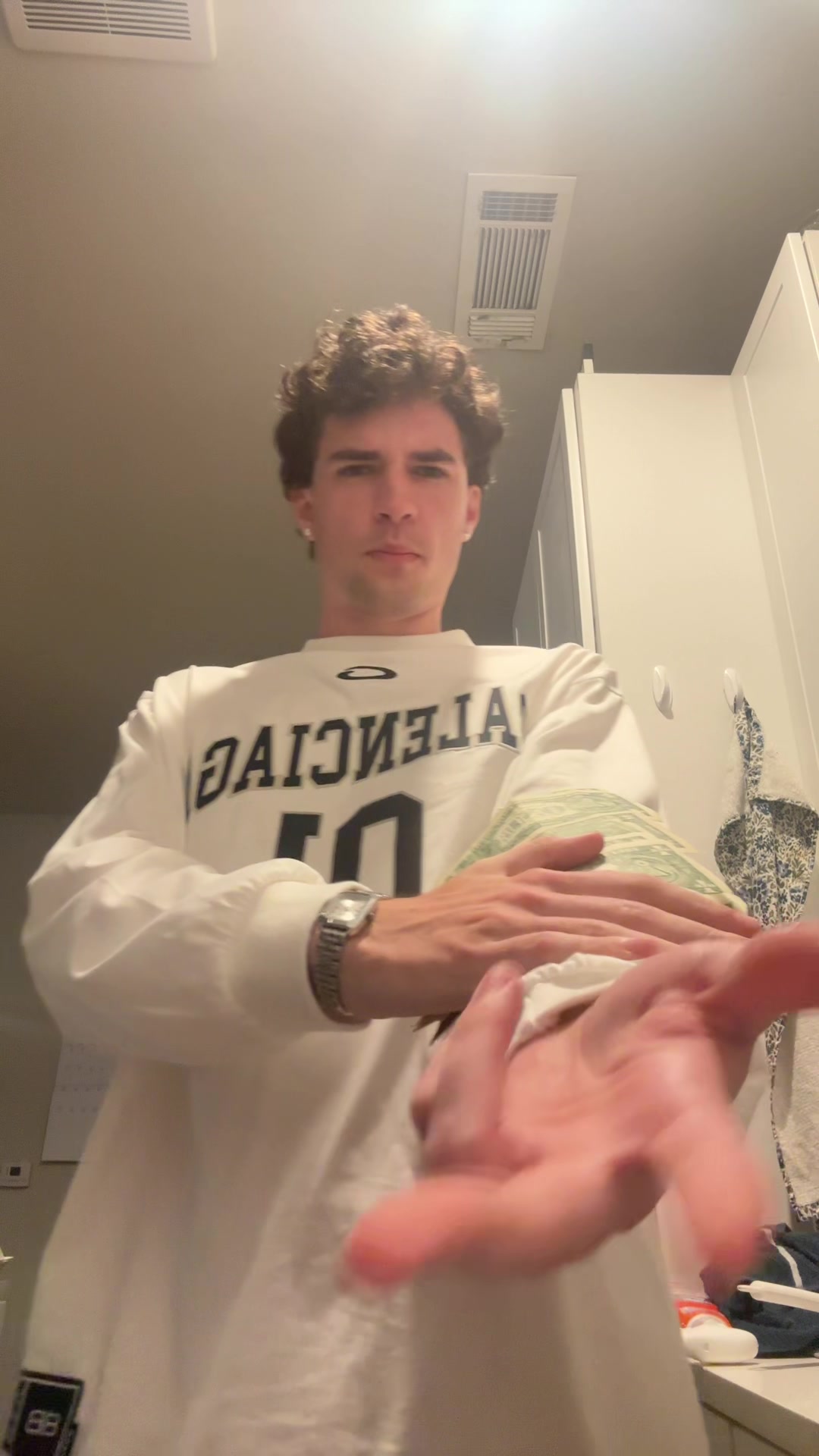 @Magic8bllr
