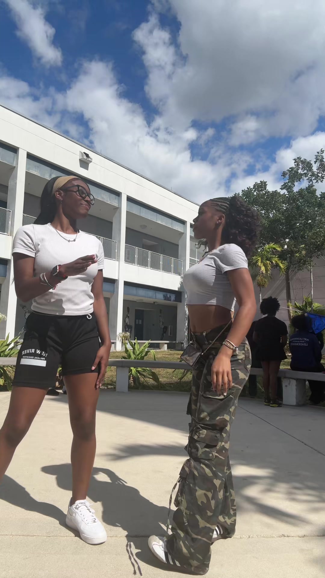 @Skyy🥰