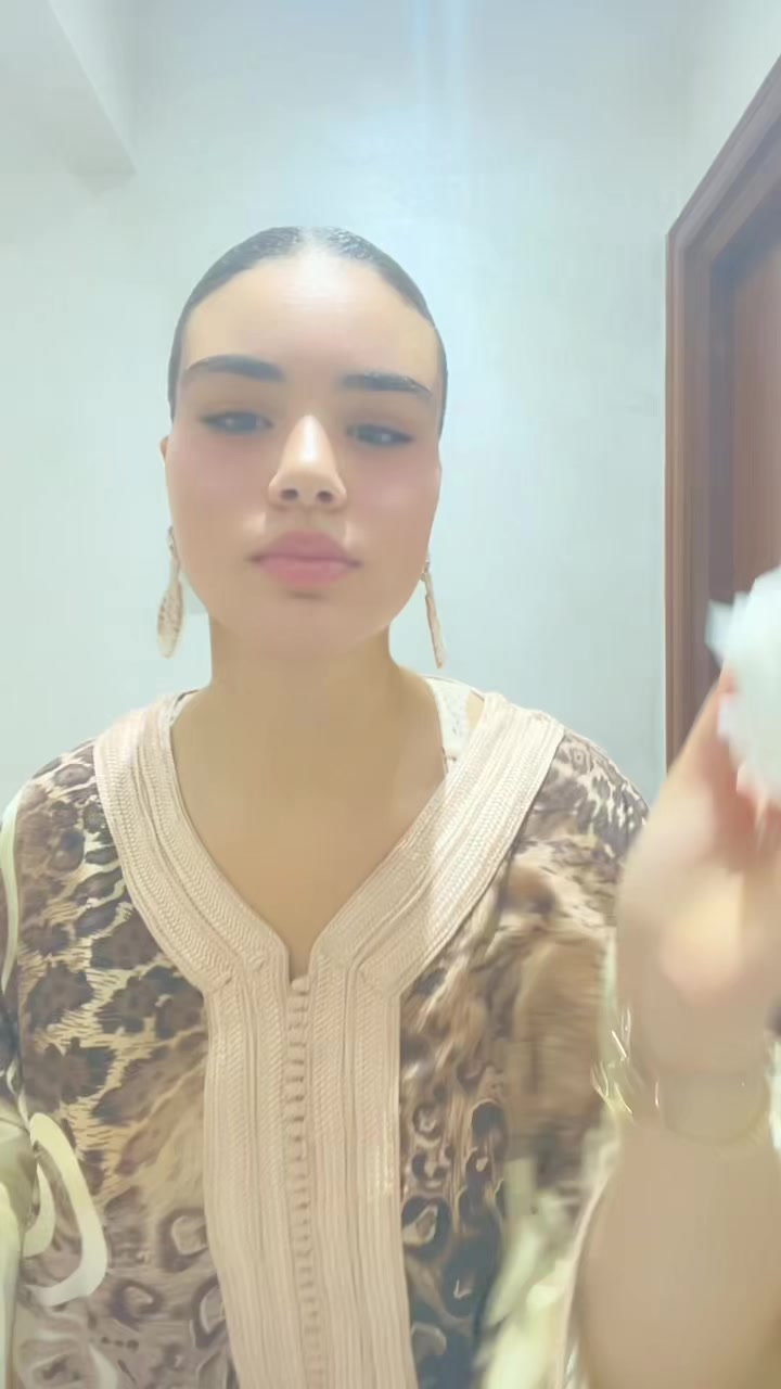 @♕