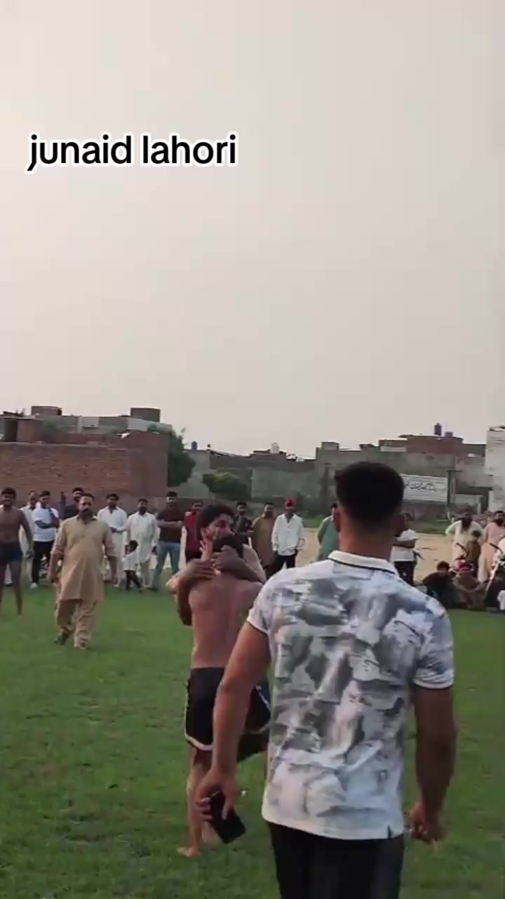 @junaid lahori 🇵🇰🇨🇦🇨🇦