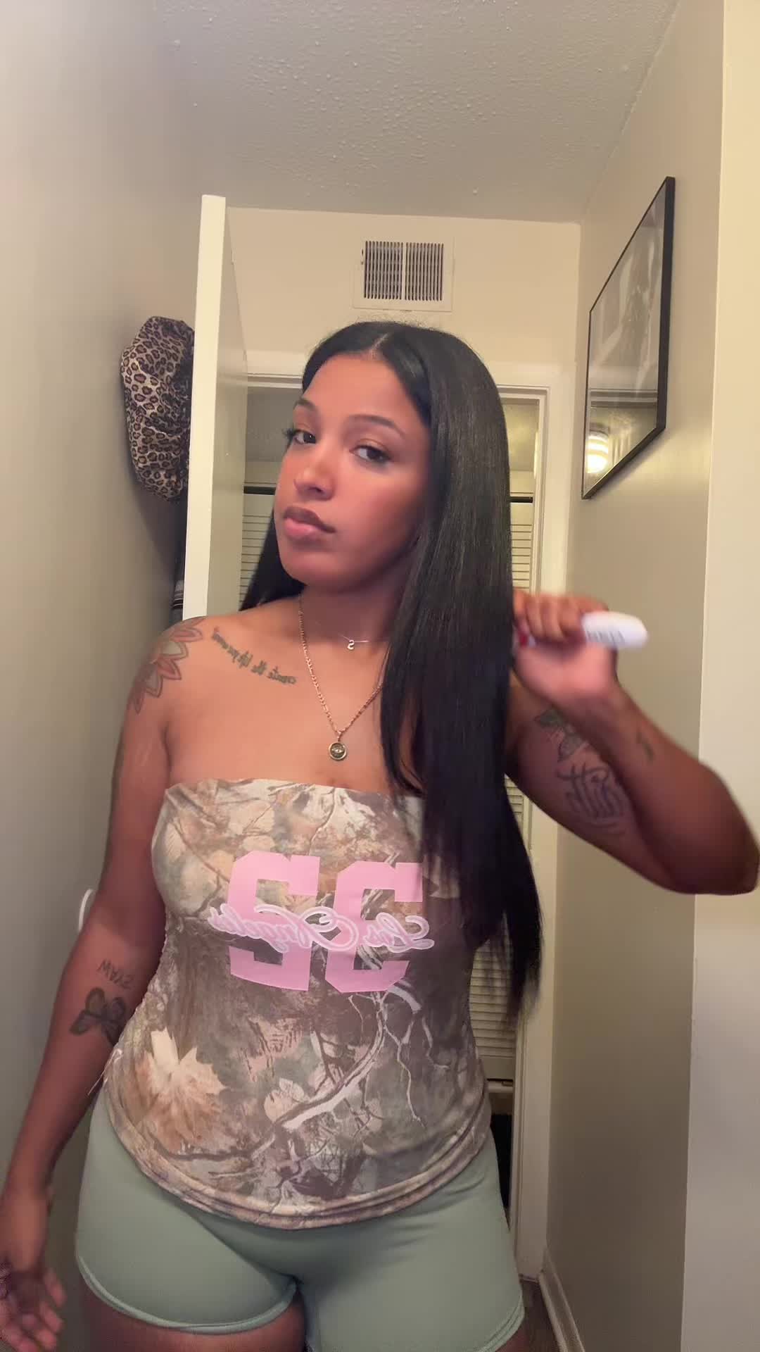 @Elease 🦋