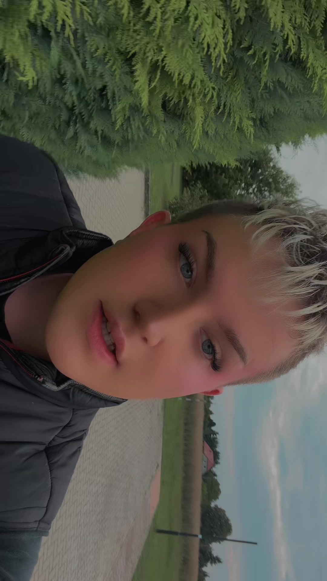 @xRxnxnxyx