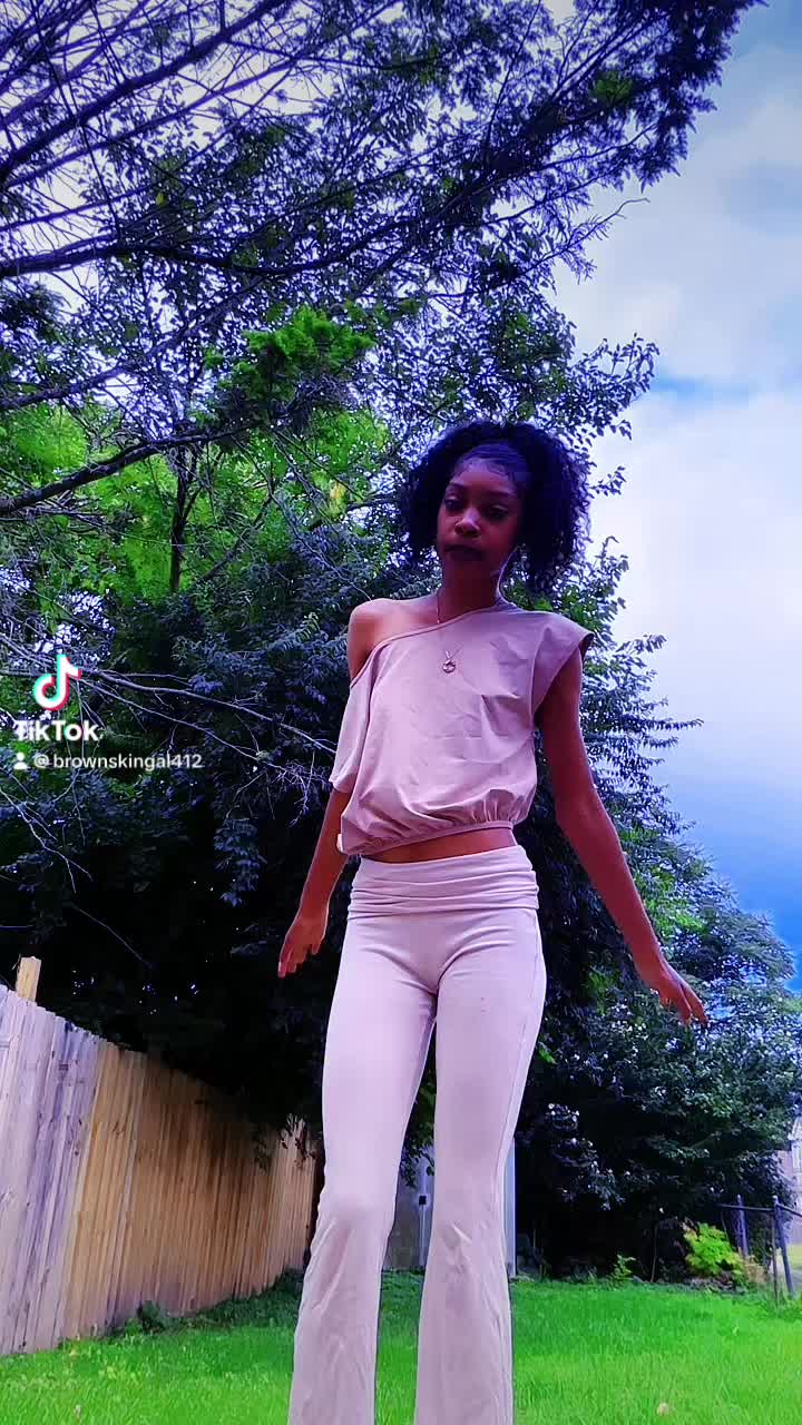 @brownskingal412