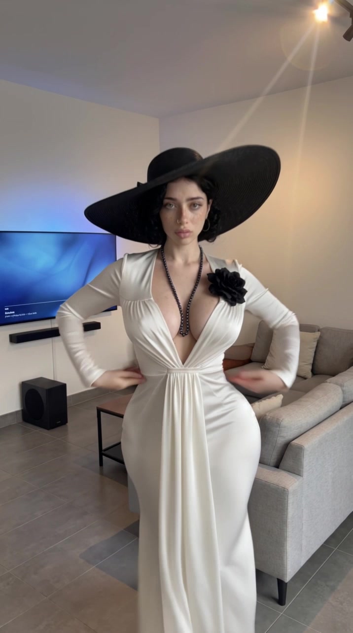 @Roxiiilove