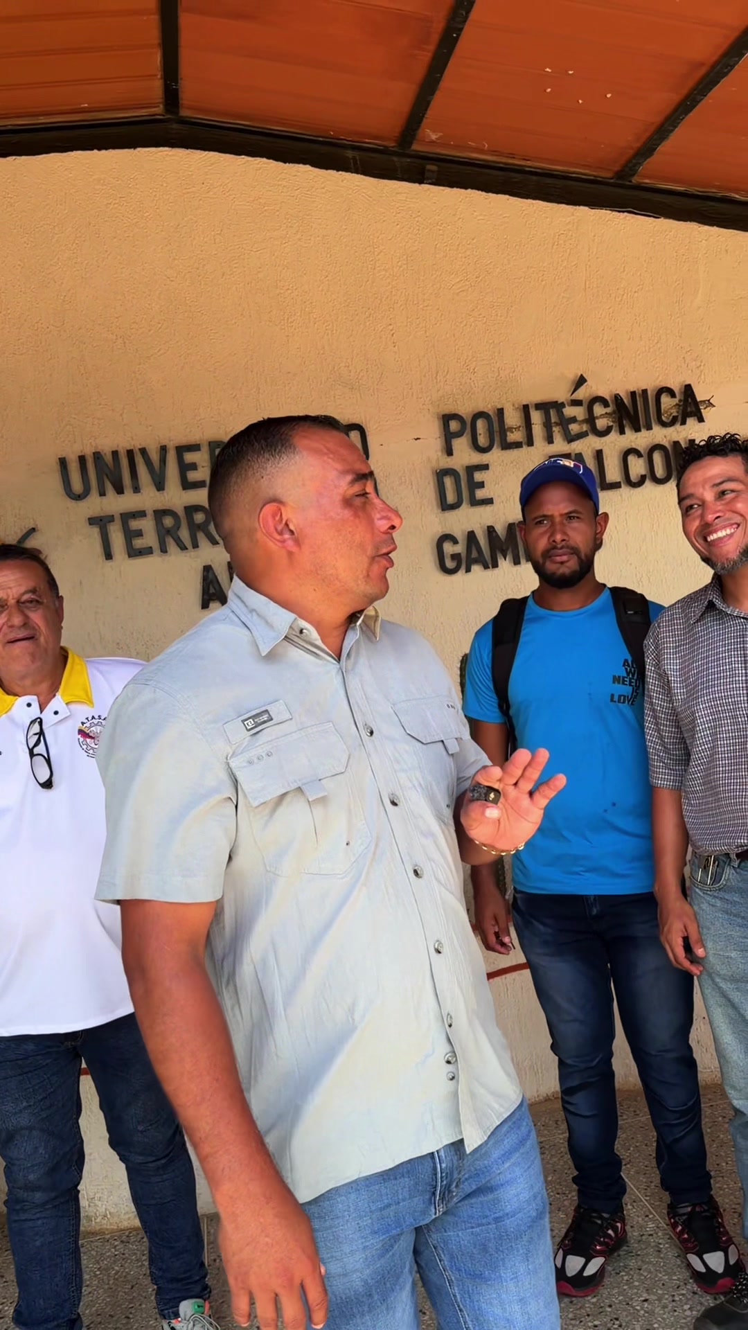@Víctor Aponte