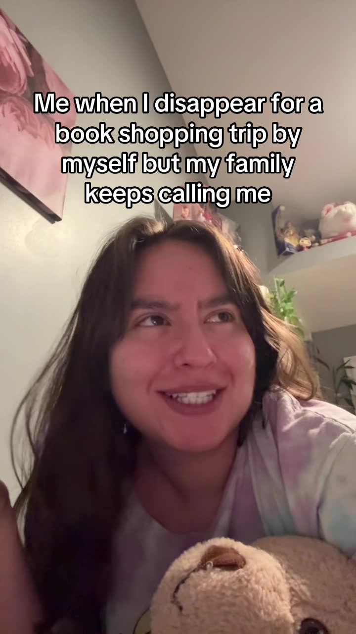 @Valentina 📚🩵