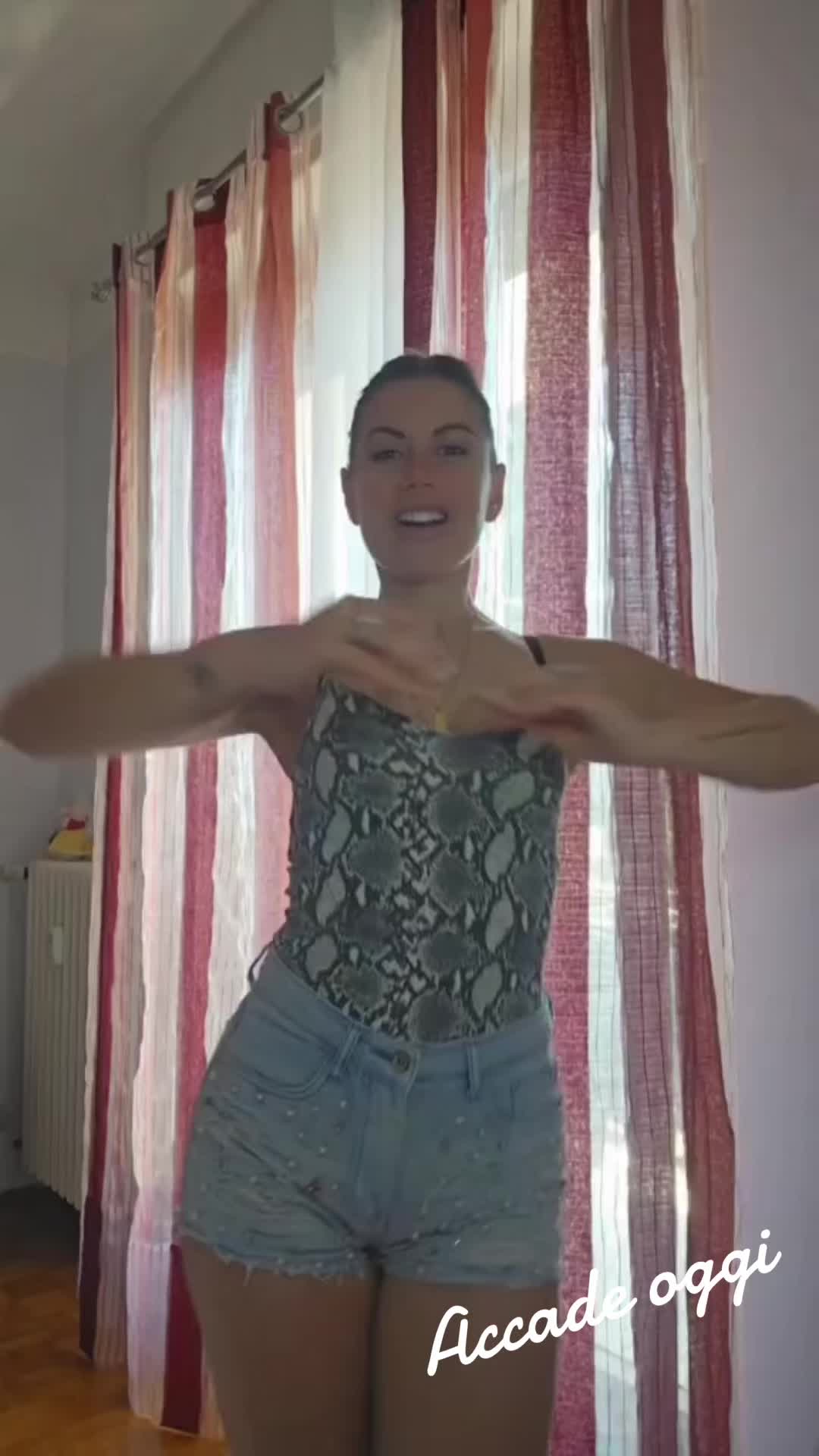 @FRANCESCA🇦🇱🇽🇰