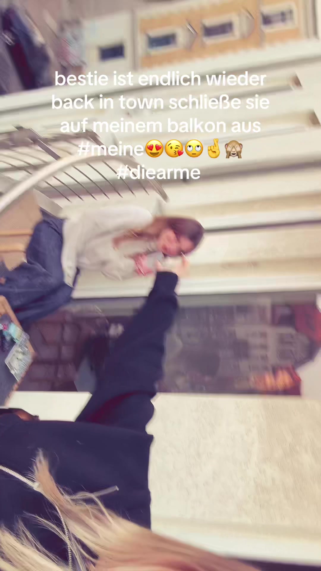 @miaelektra
