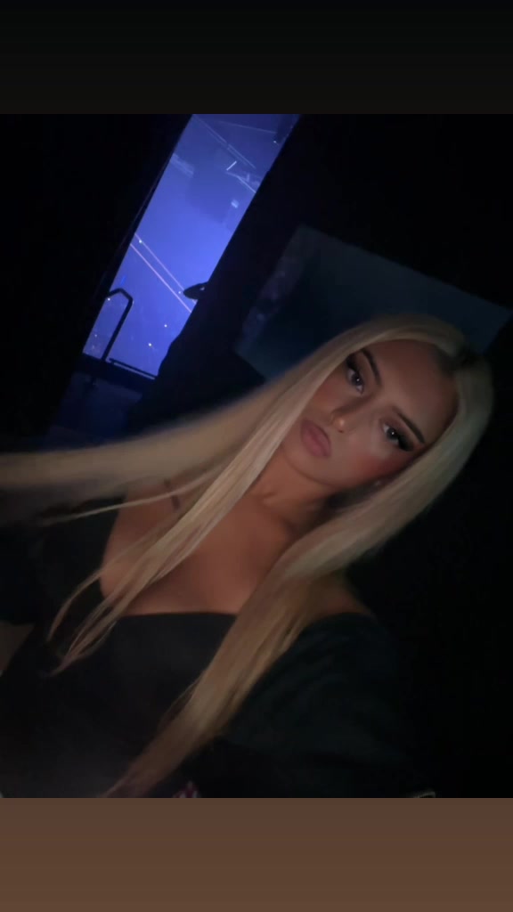@D31iez