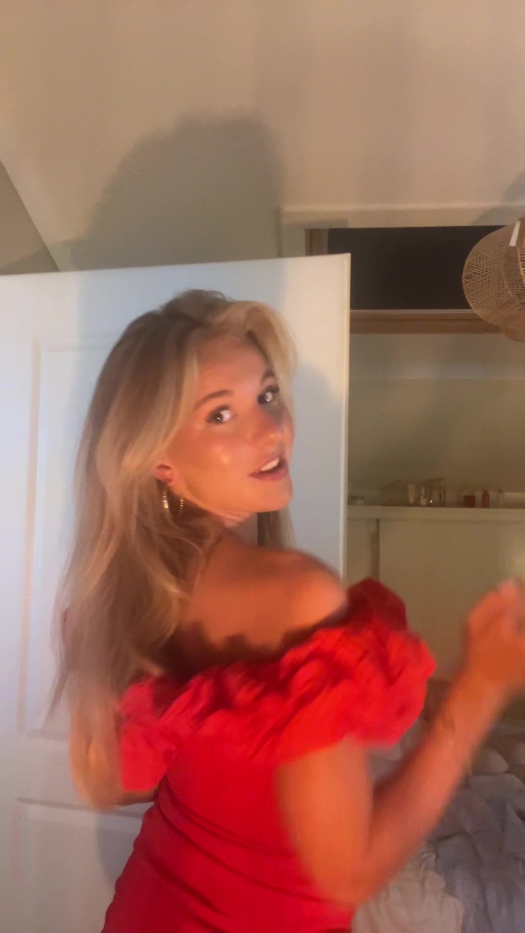 @Dominique