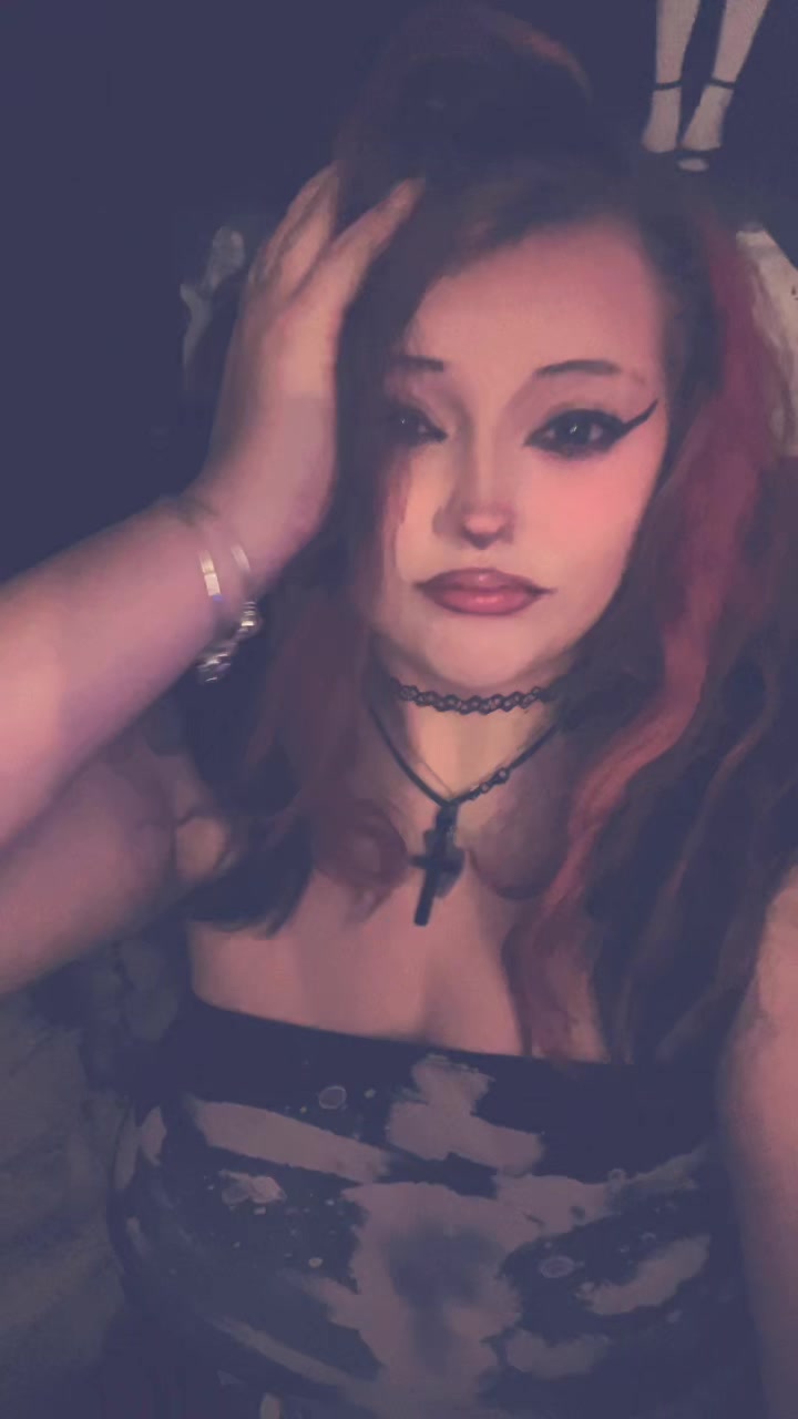 @livingde4dgirl