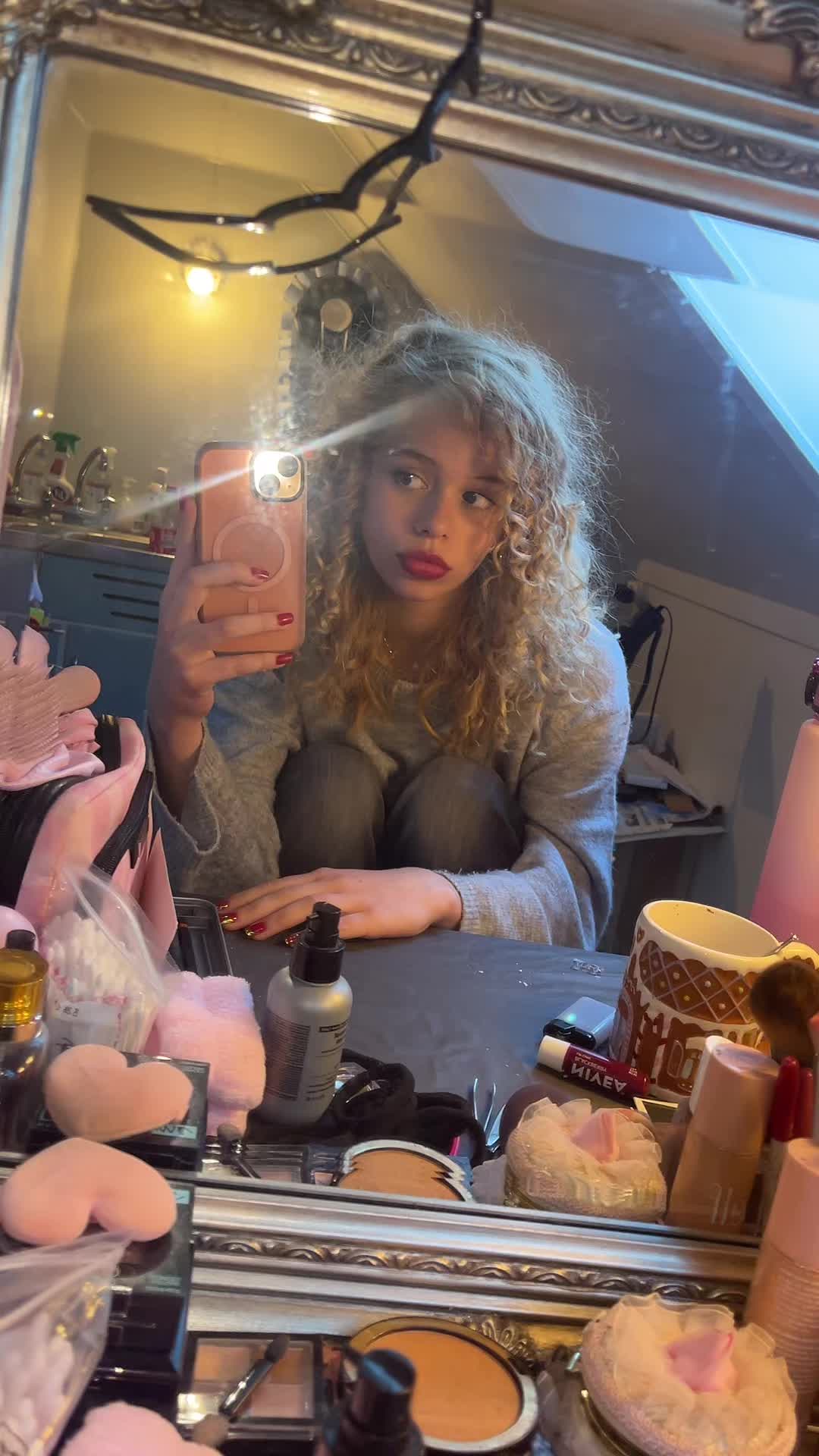 @𝓓𝓸𝓵𝓵𝓲♡