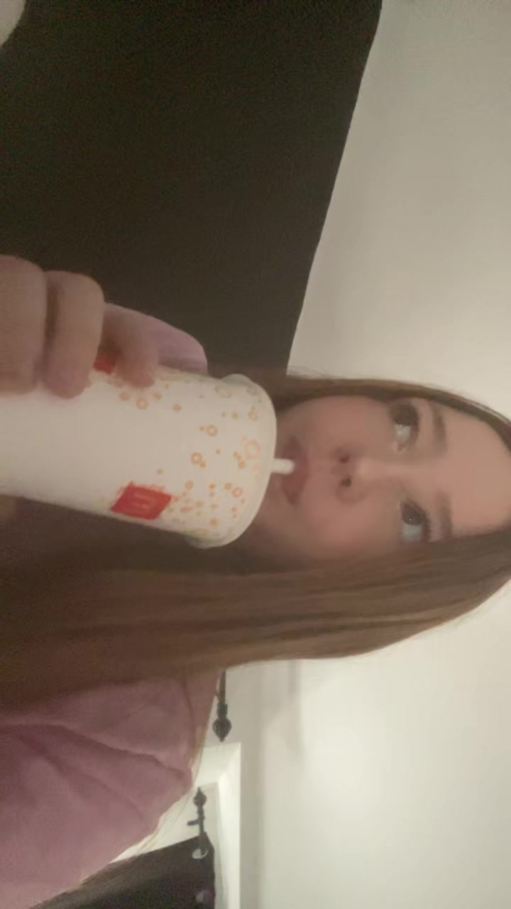 @alykev3
