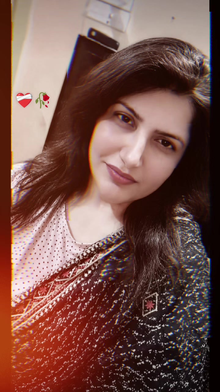 @🦋 UZMA QUEEN 🦋