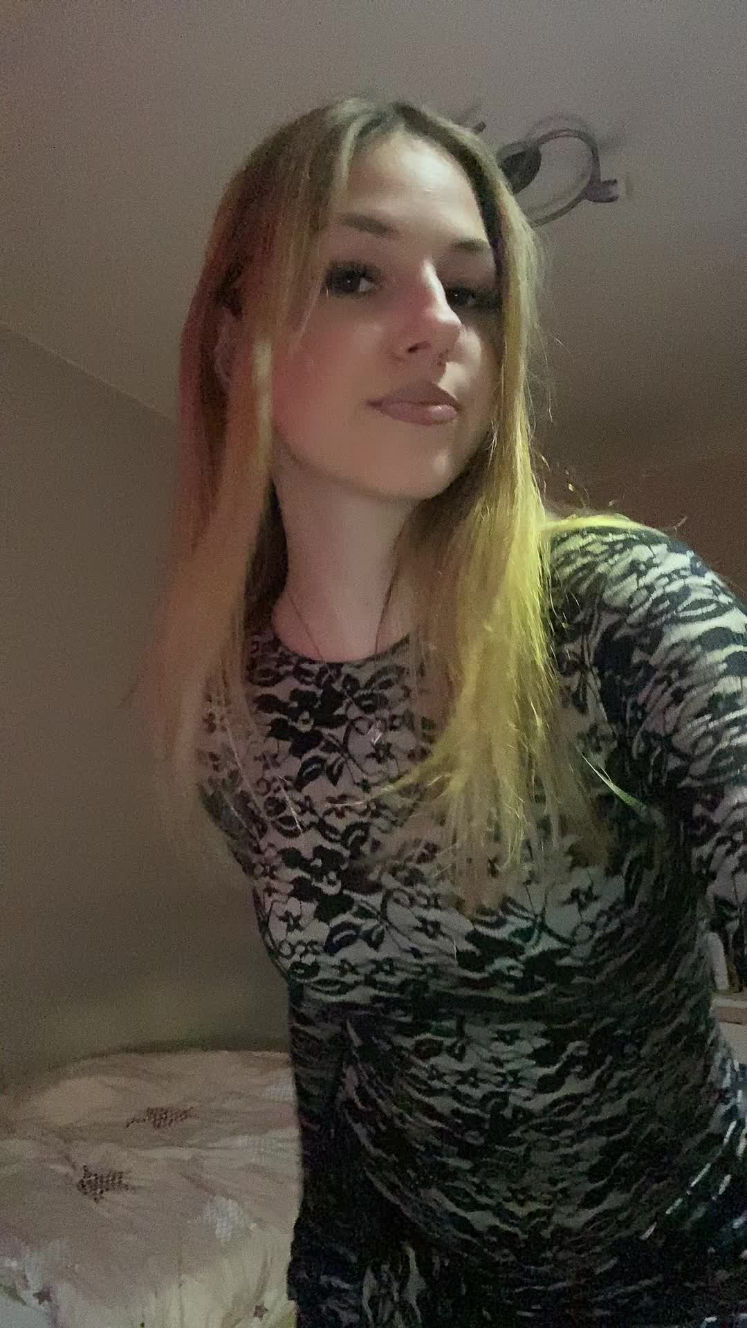 @𝒩