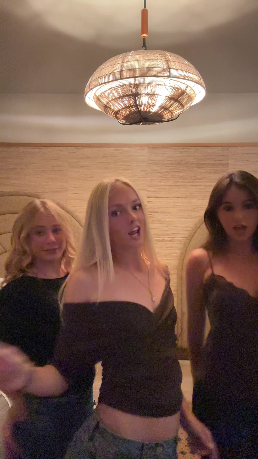 @elsandersonn