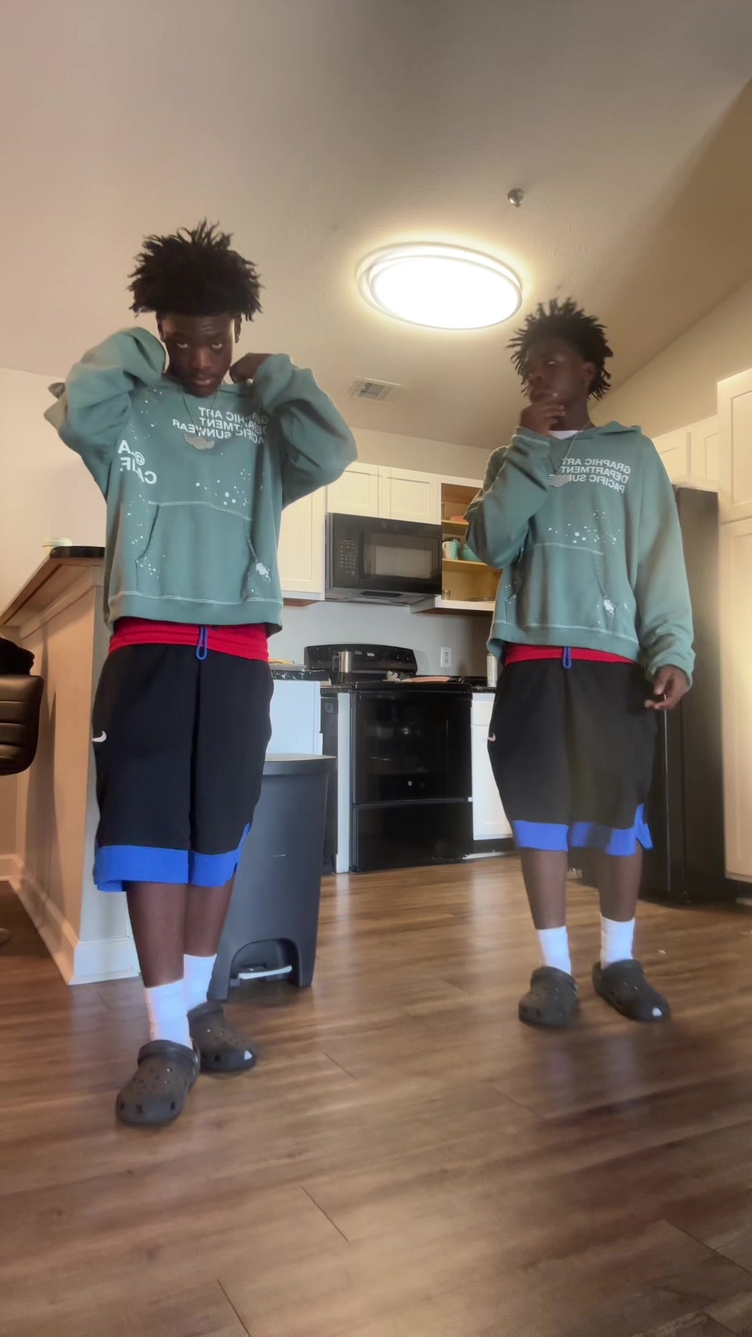 @Uzii