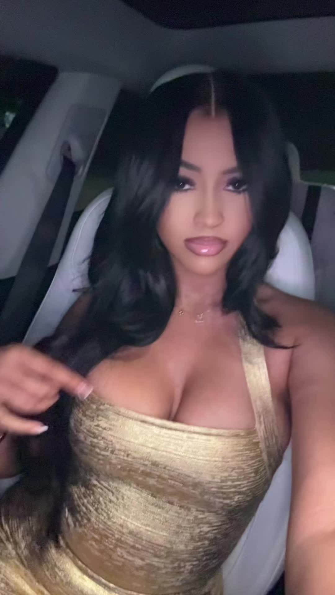 @Shantell ๐