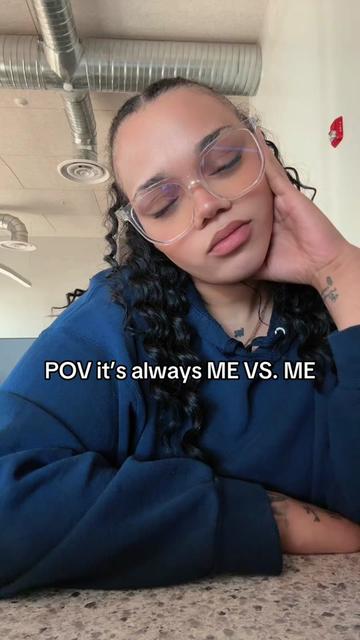 @Livv👑