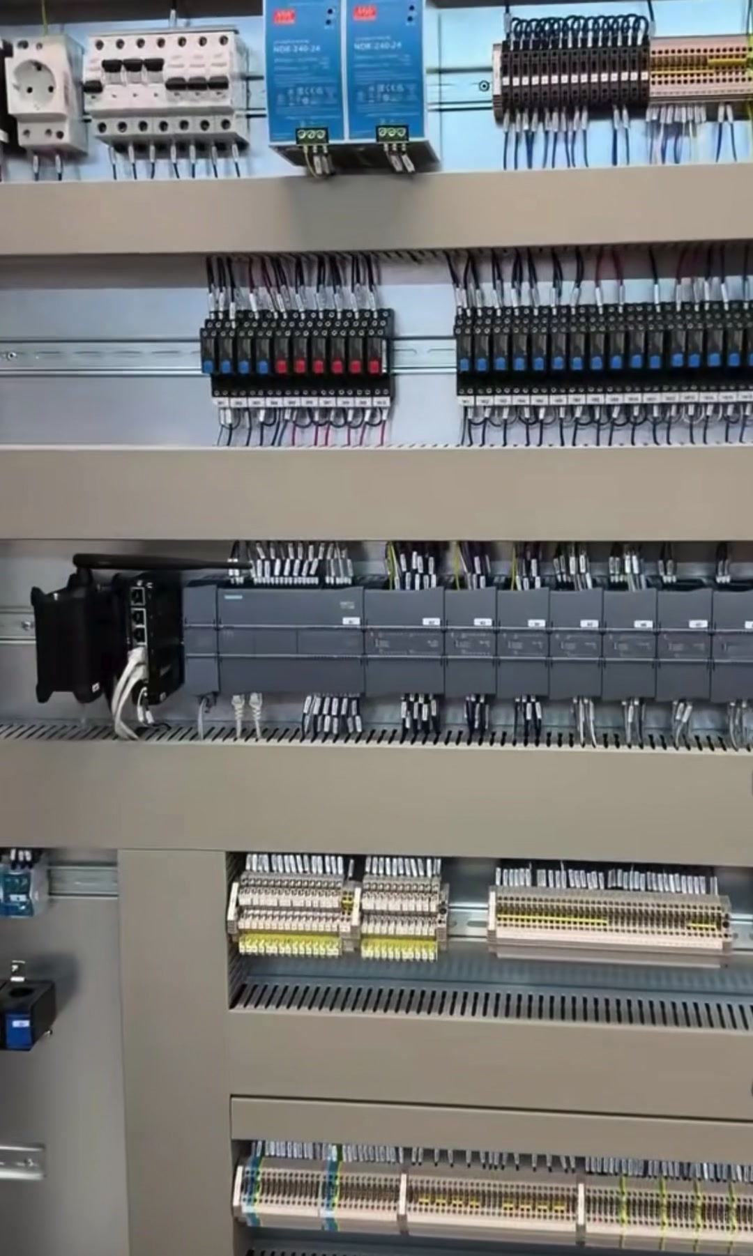 @Groupe Sénégal Technology
