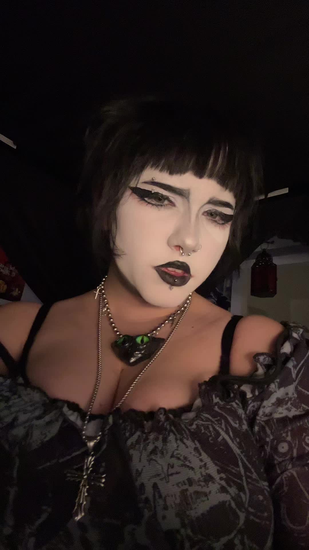 @Mary Francene 🕷️🪲
