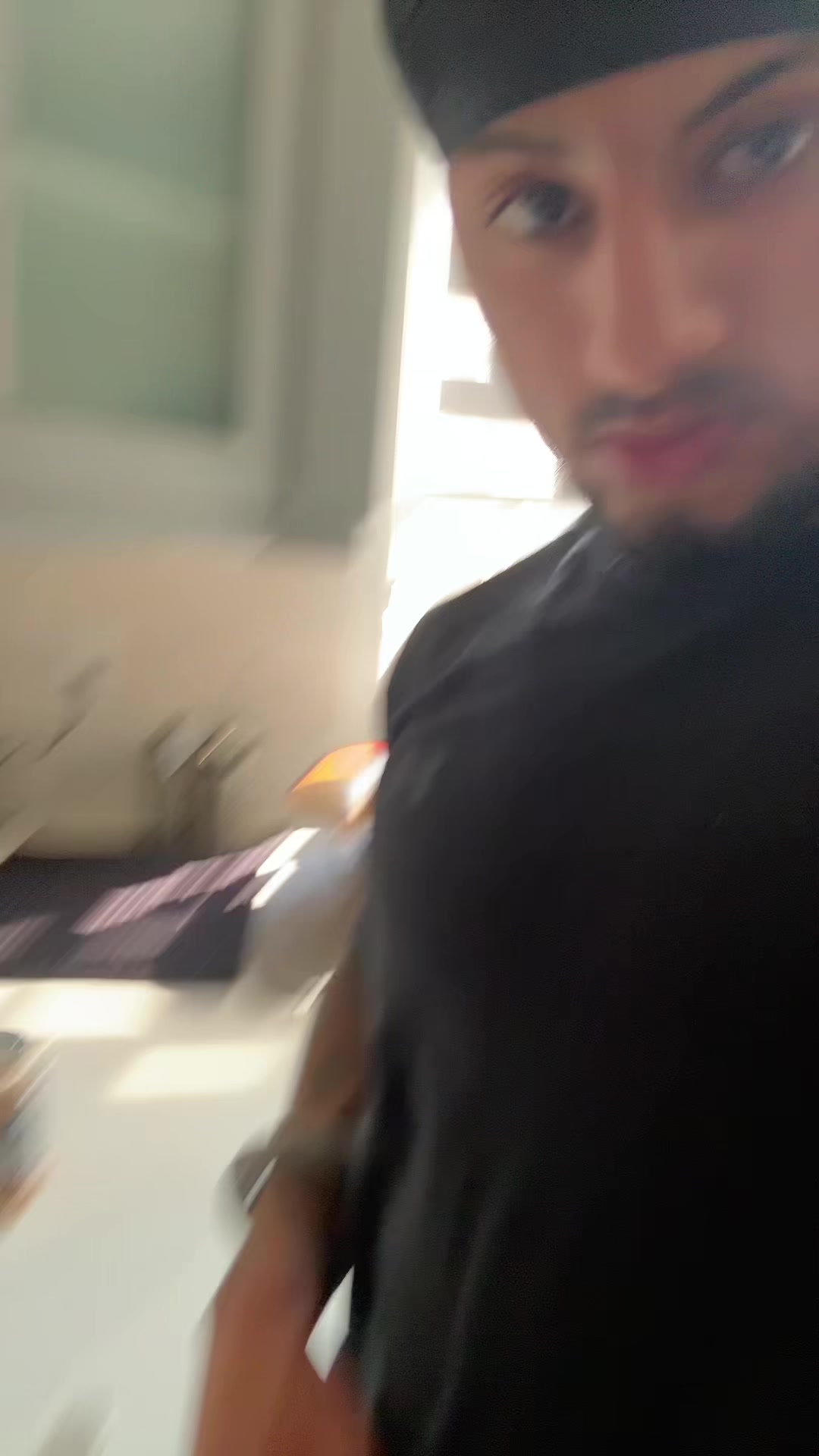 @Gs