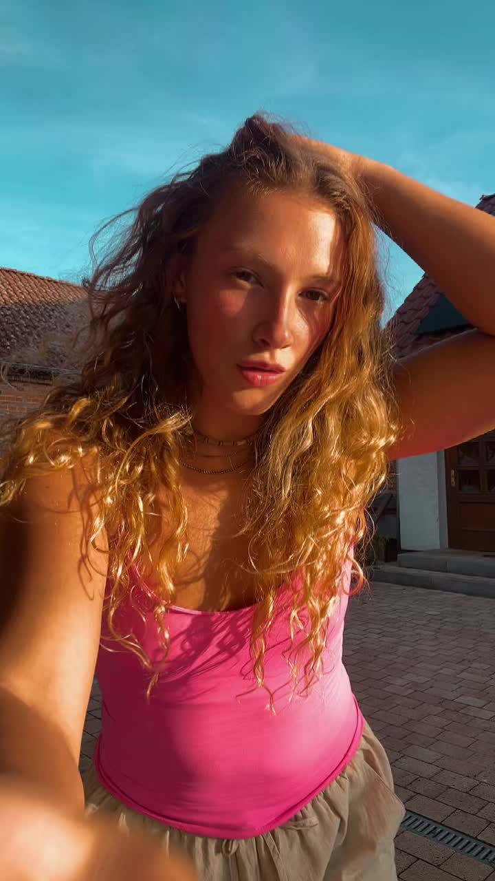 @Nicole🌻