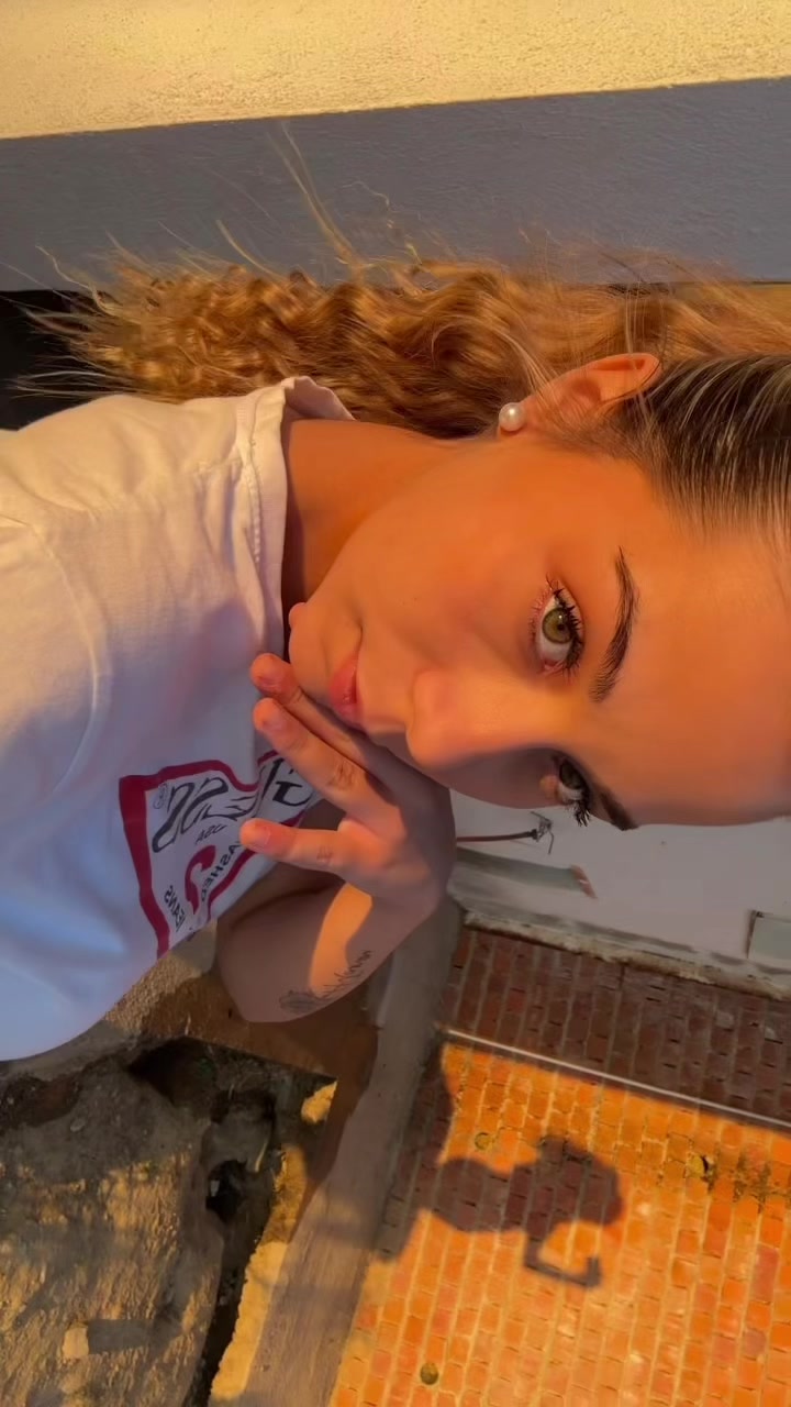 @DESIREÉ PÁMPANO 🎀