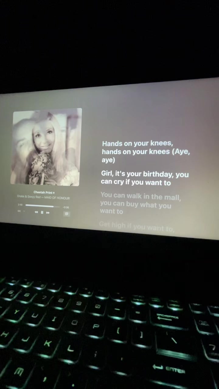 @msilaptoplyrics