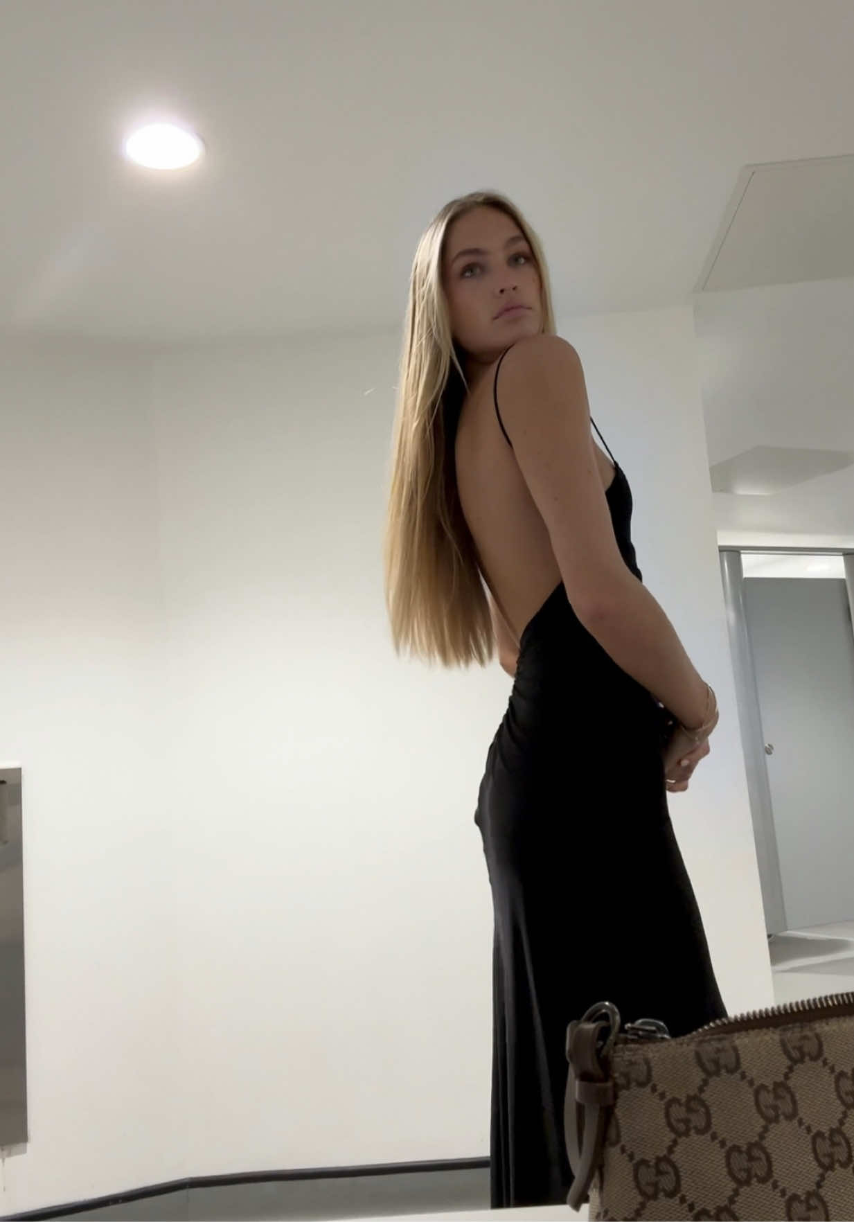 @El