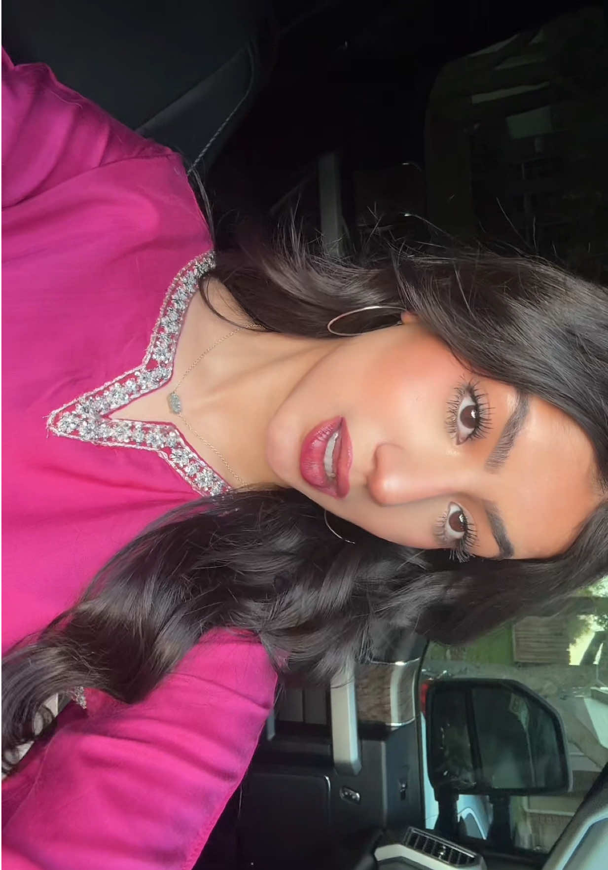 @vaneeza