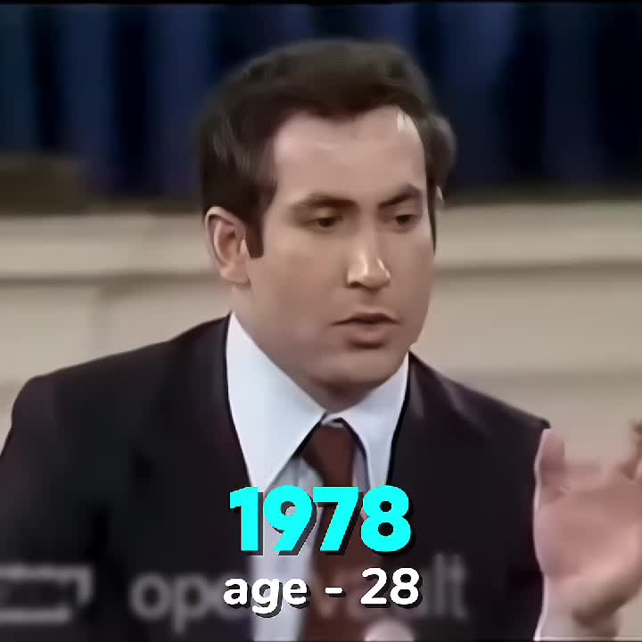 @𝖢𝗁𝖺𝗋𝗆 𝖾𝗏𝗈𝗅𝗎𝗍𝗂𝗈𝗇