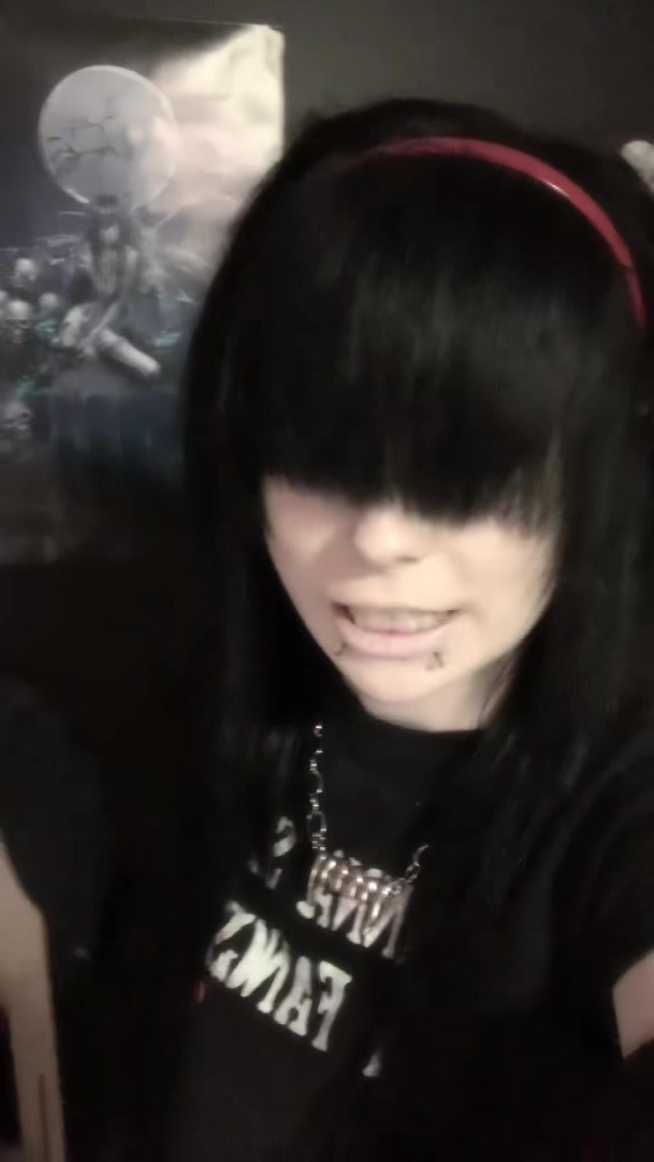 @☠︎︎☠︎︎IsabellaKills☠︎︎☠︎︎