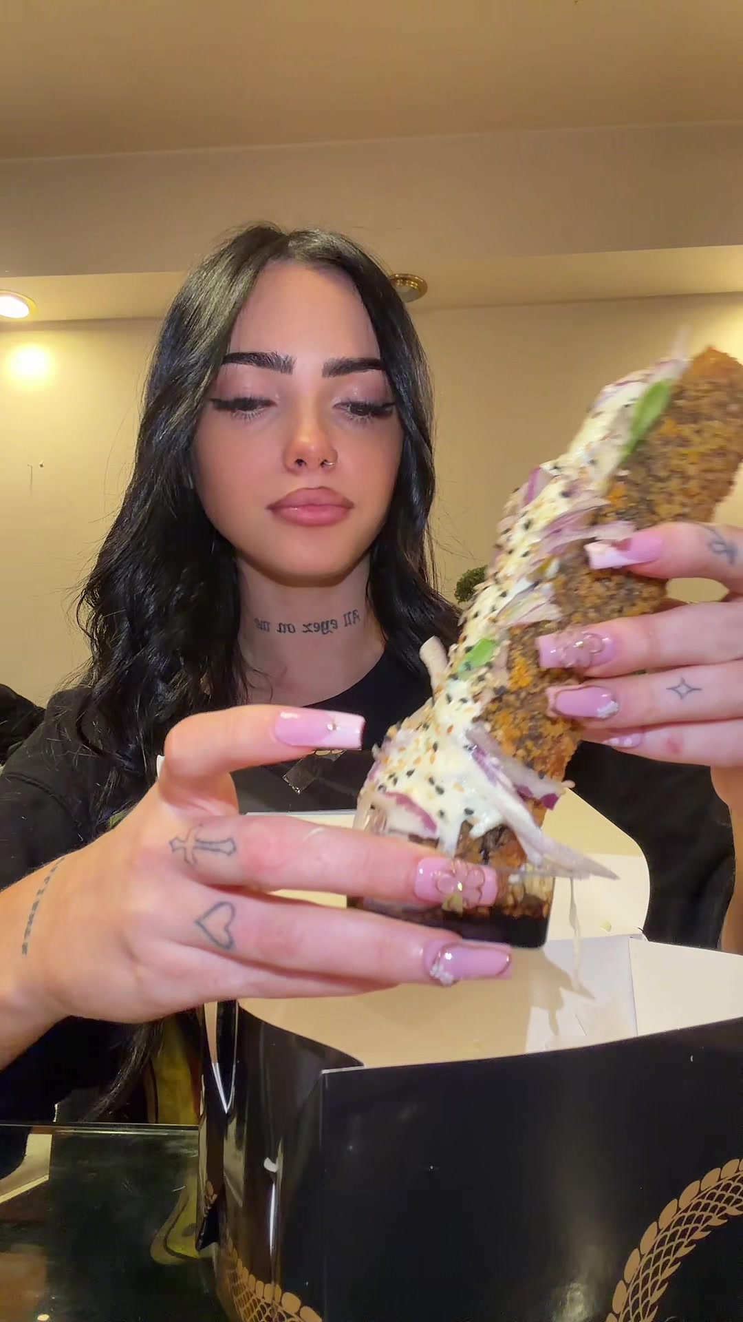 @Valentina Goldzen