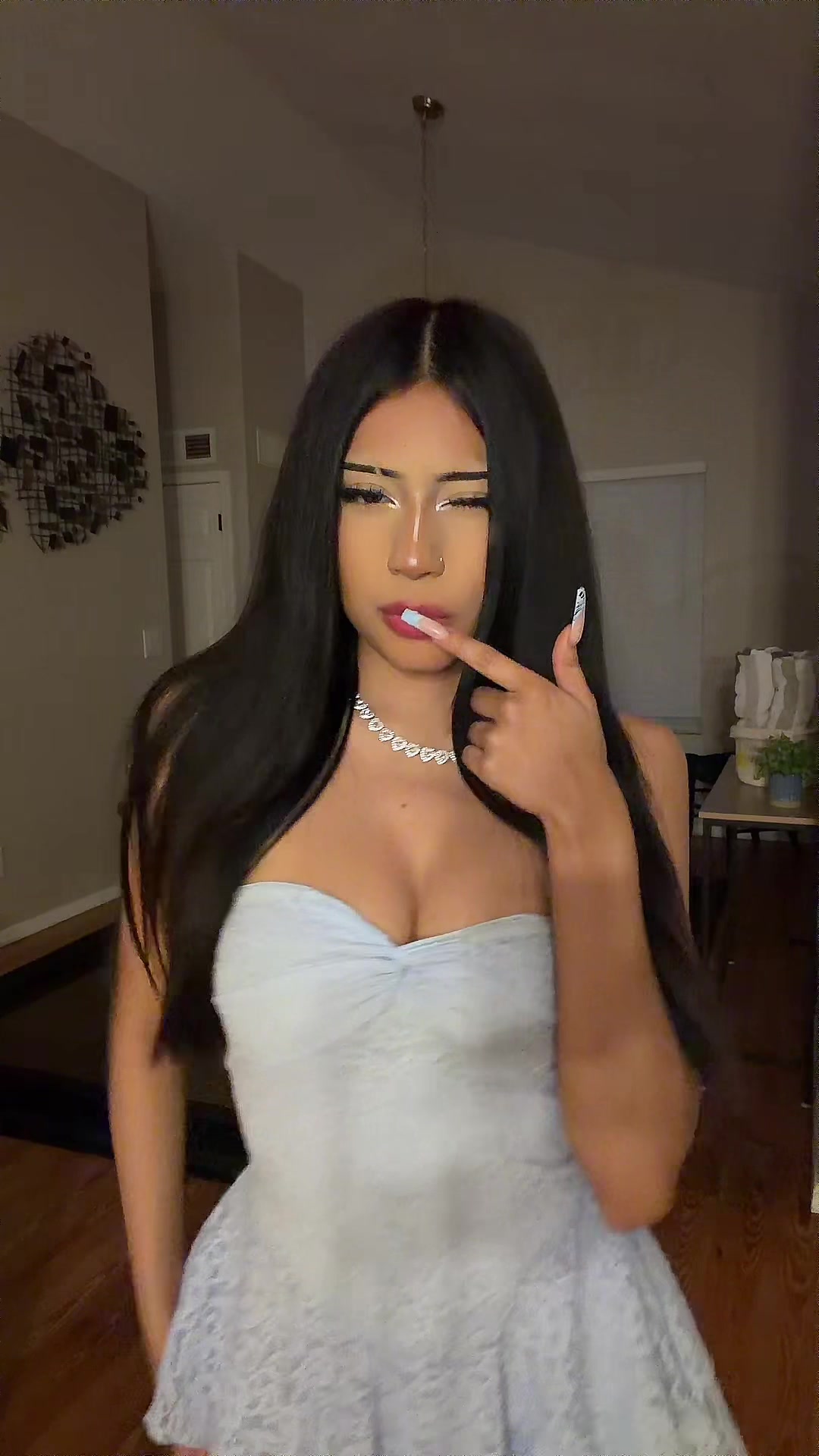 @𝒥𝑜𝒽𝒶𝓃𝓃𝒶