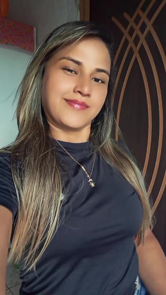 @Tha&iacute;s Silva