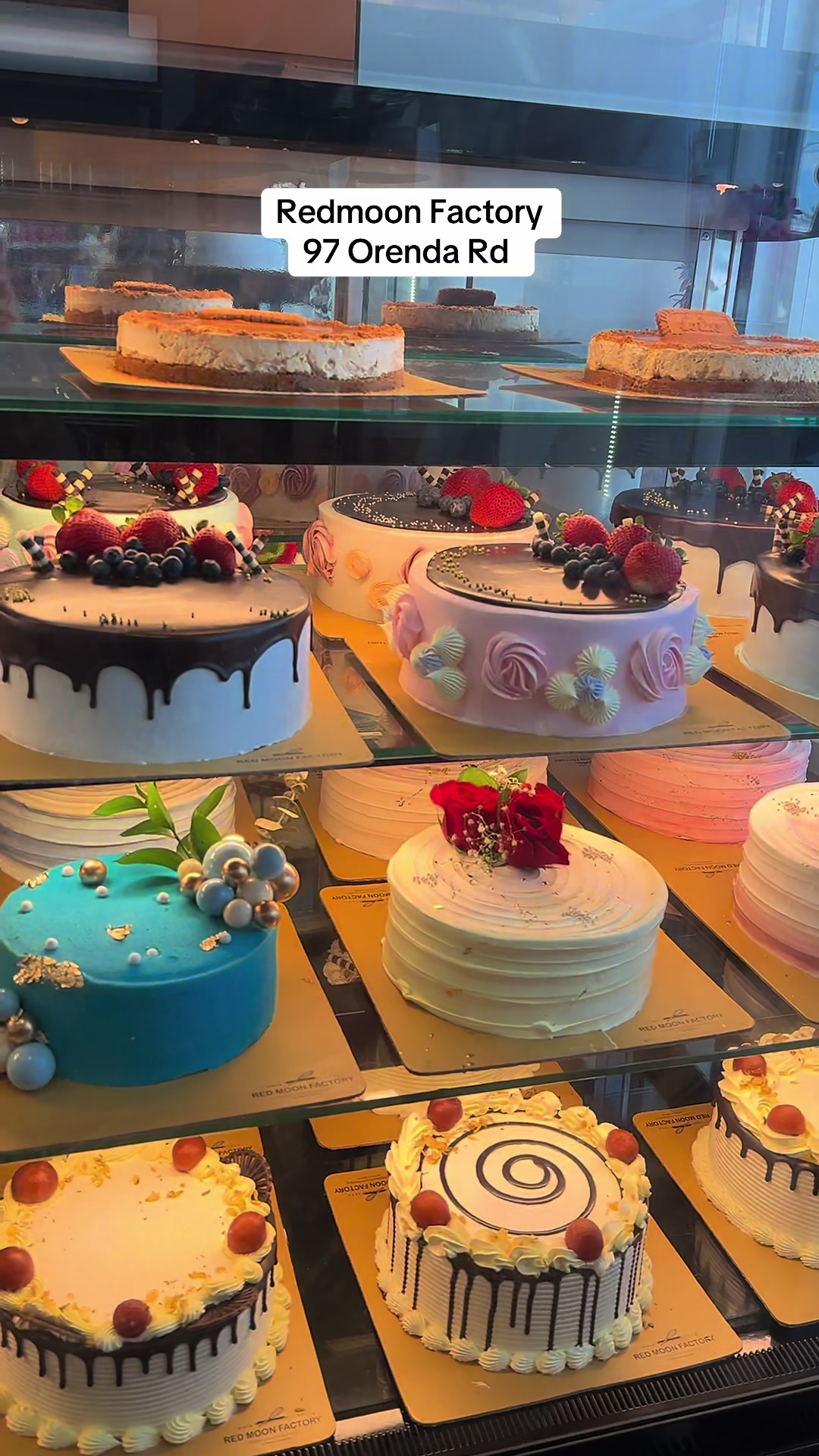 @Red moon Bakery