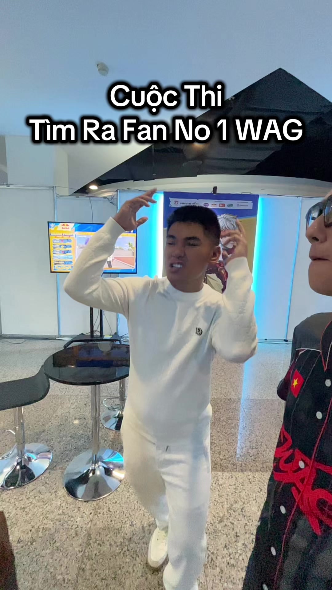 @Hùng Cam Đây Nè