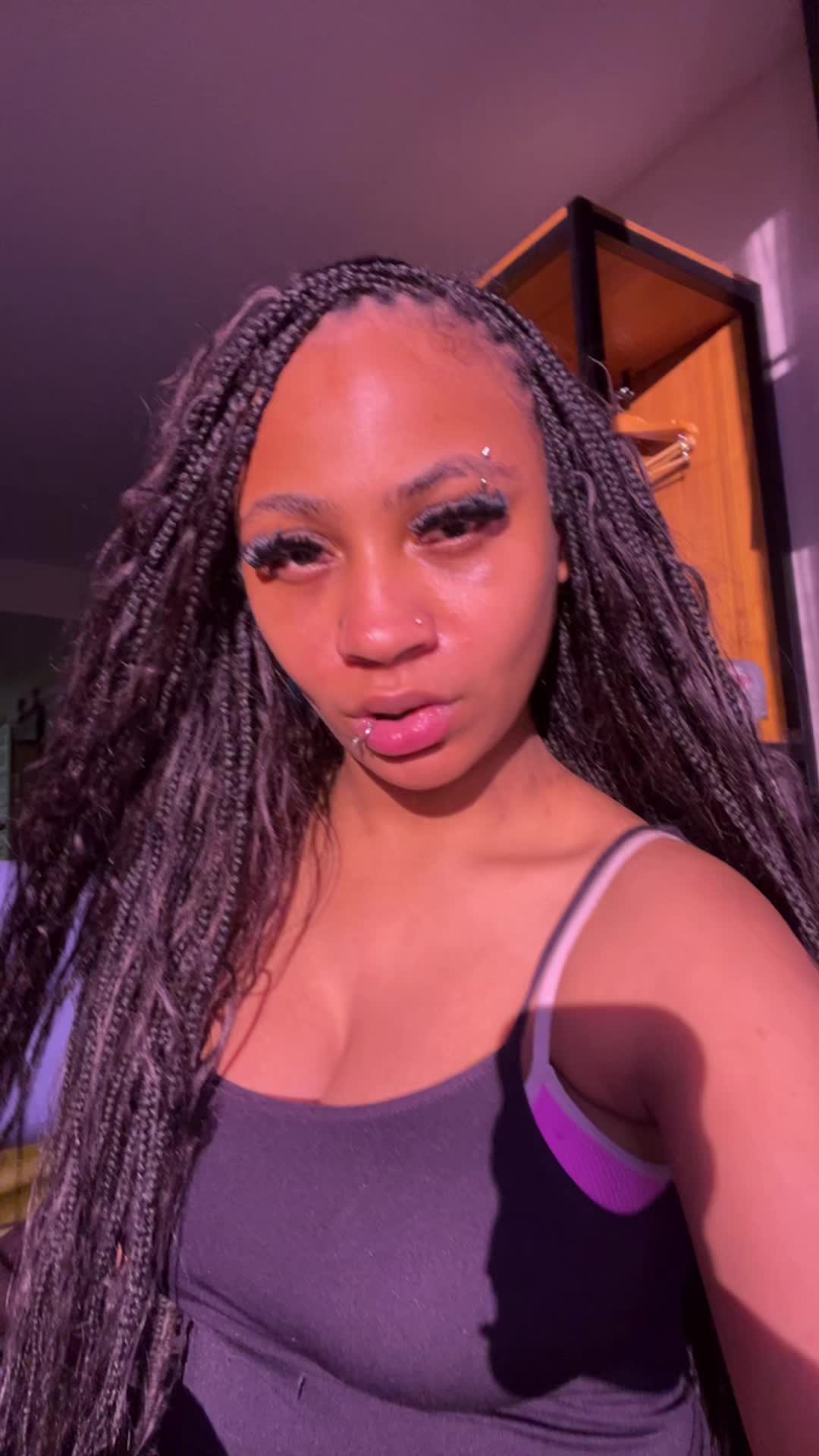 @niianalee