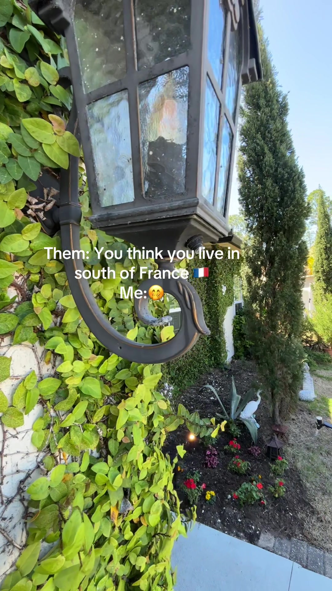 @Flore