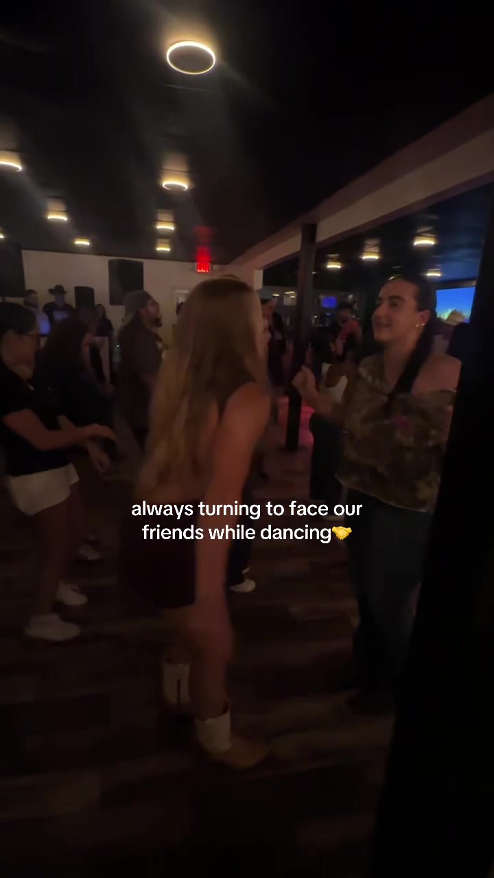 @the honkytonk hotties