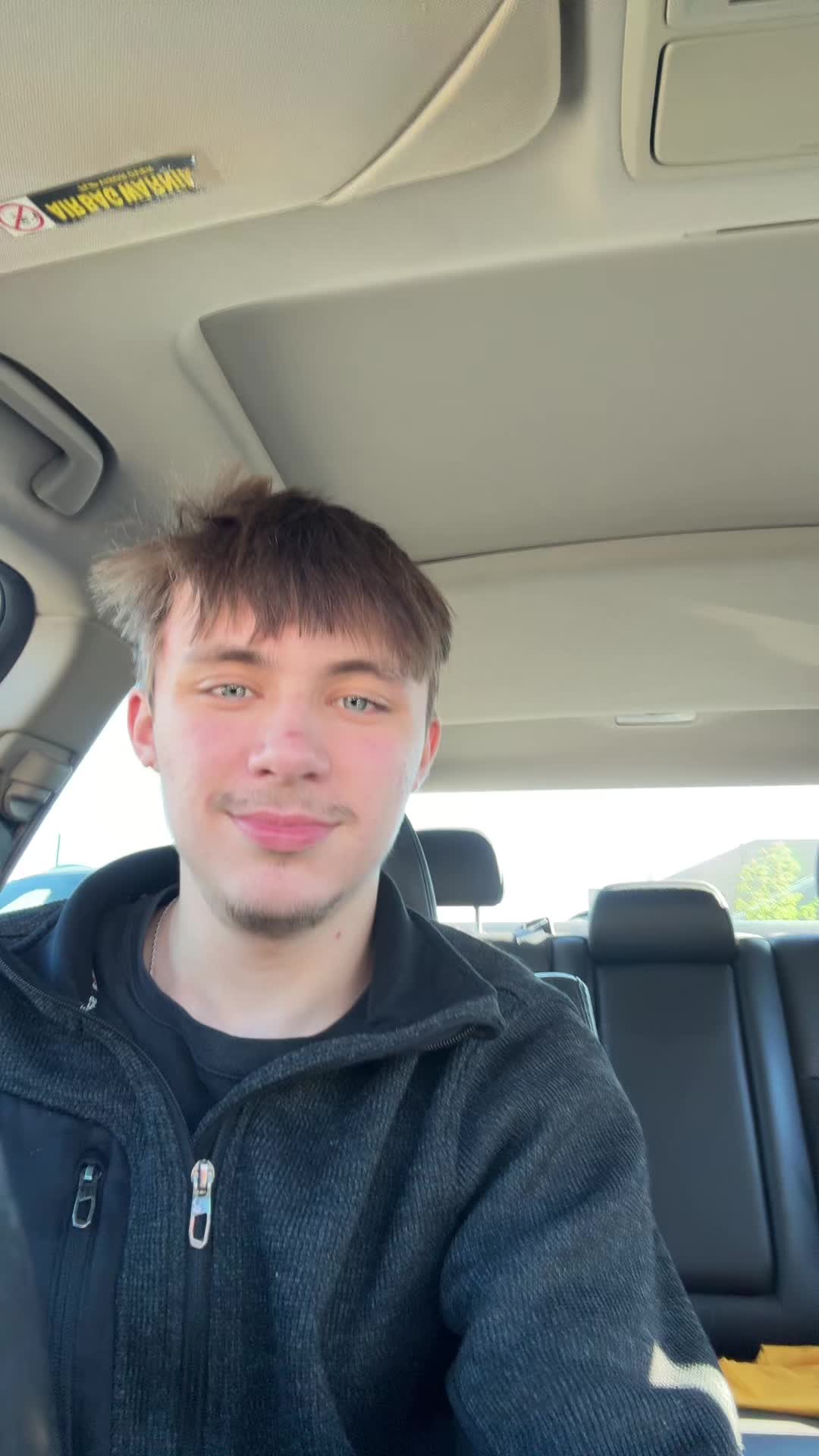 @iLoveEatinfRawCigarettes