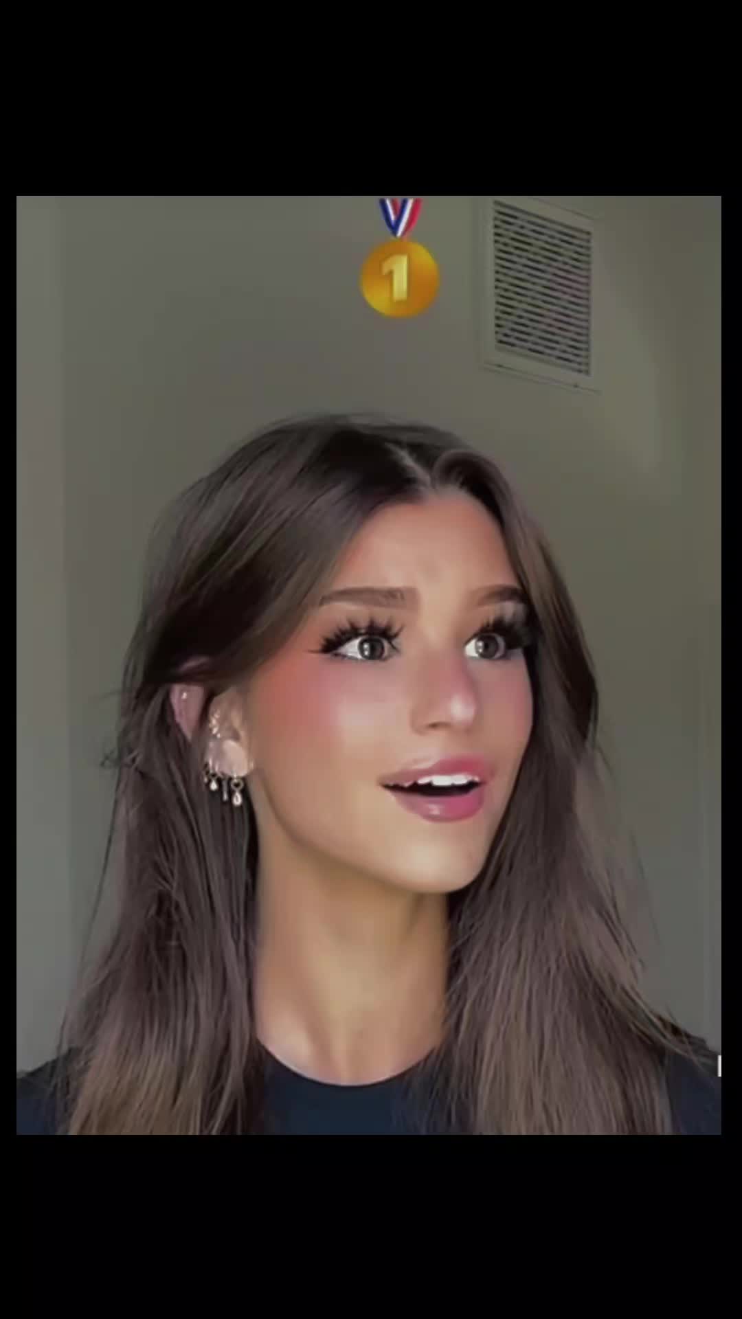 @𝙈𝘼𝙉𝙆𝙊𝟭𝟲
